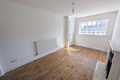 Railway Terrace, Abbey Foregate, Shrewsbury, SY2 6AG photo 3