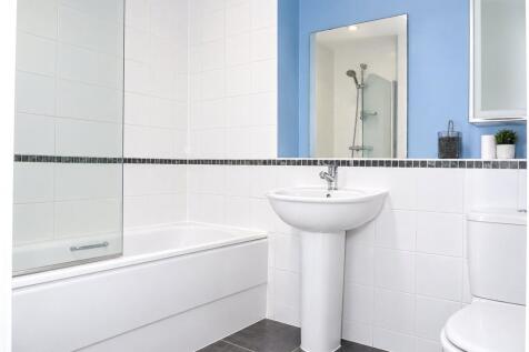 Fuller Close, Bushey Heath, Herts, WD23 photo 5