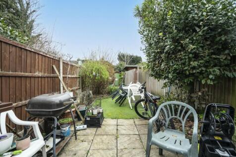 14 Ashtree Avenue, Mitcham, CR4 3DR external 2.jpg