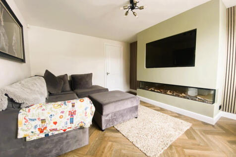 26, Kirkstone Drive, Lancashire, OL2 photo 3