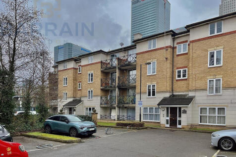 buy to let property for sale at isle of dogs, E14 