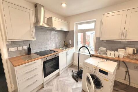 PRINCES ROAD, CLEETHORPES photo 3