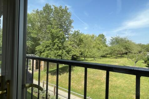 Apartment View 