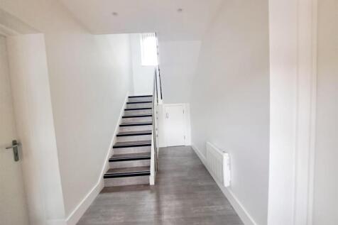 Bridge Road, East Molesey photo 5