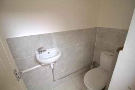 Toilet.jpg