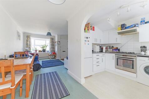 Village Row, Sutton9.jpg