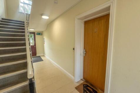 17 Campion Crescent (2).jpg