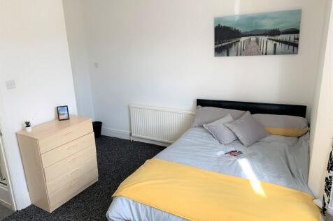 1-bed house on Thackeray Road, Southampton, £675/mo