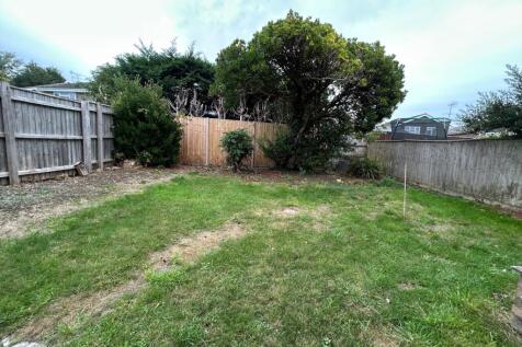 GARDEN REAR