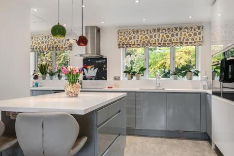 Open Plan Kitchen / Dining Room
