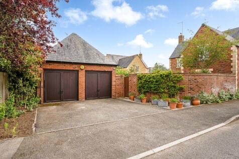 Double Garage