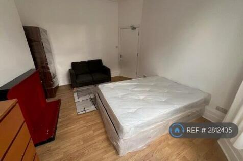 Massive Room 