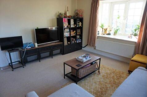 Scarlett Avenue, Wendover, AYLESBURY photo 4