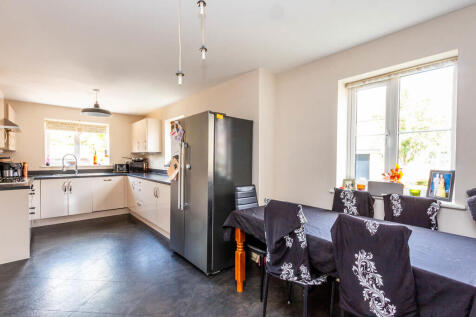 Kitchen/Dining Ro...