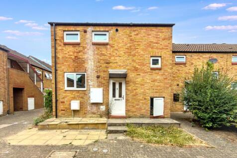 11 Swale Path, Bedford, Bedfordshire, MK41 7XS