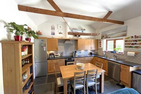 Kitchen.JPG