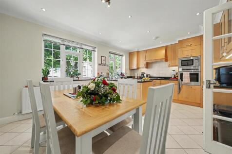 3 Elizabeth Close W9 1BN-No Watermark-9.jpg
