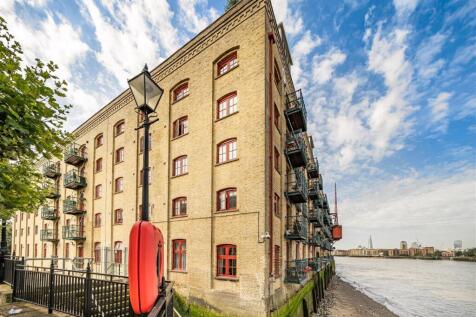 Globe Wharf ext.jpg