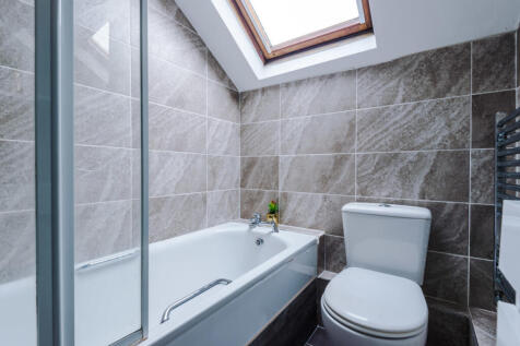 23 Norwood Terrace, Bathroom 1