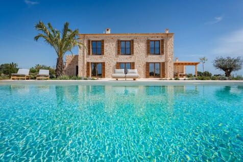 Exterior and Pool (1