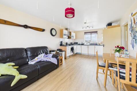 CAM02545G0-PR0481-STILL008