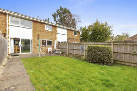 26 Dedmere Court, SL7 1PL (LOW RES)-11