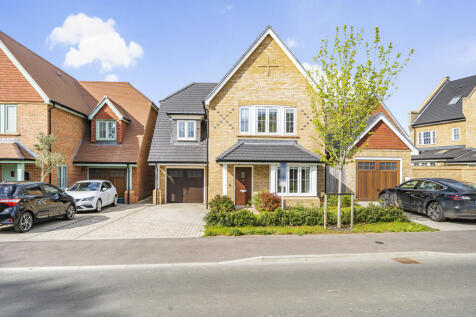 5-bed detached on Featherfall Road, Crookham Village, Fleet, Hampshire, GU51, £3,000/mo