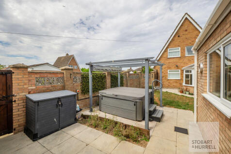 Outside The Annexe