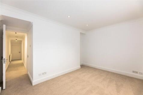 Putney Bridge Road, London, SW15 photo 4