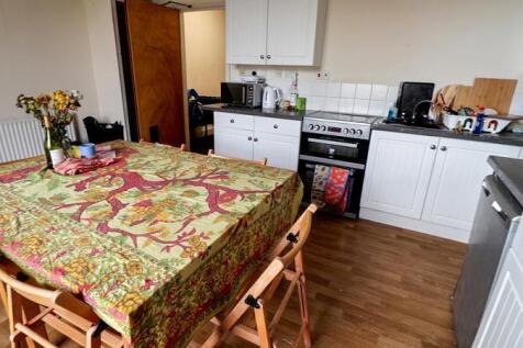 51-1st-flr-Kitchen.jpg