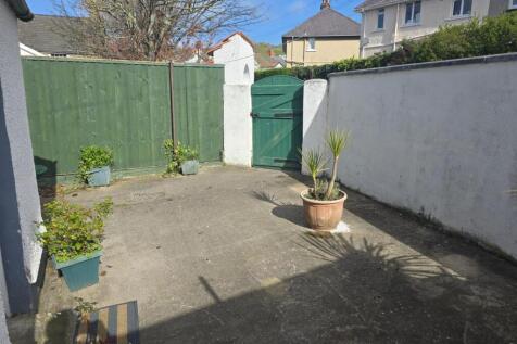 Rear yard.jpeg