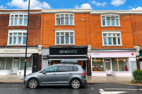 2 bedroom flat