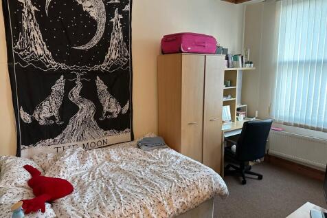 Flat 4, 2 High Street, CV31 3AN photo 5