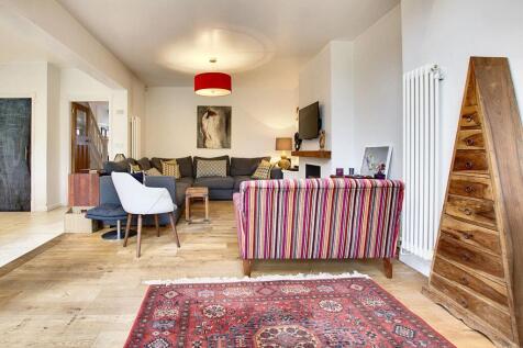 Open-Plan Kitchen Diner &amp; Rear Sitting Room