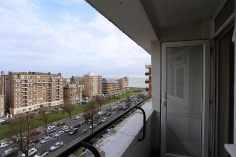 Coombe Lea, Grand Avenue, Hove photo 4