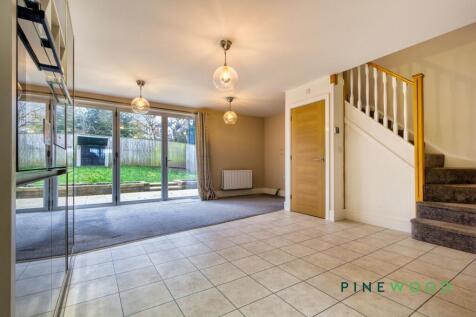 Kitchen / Dining Room / Lounge