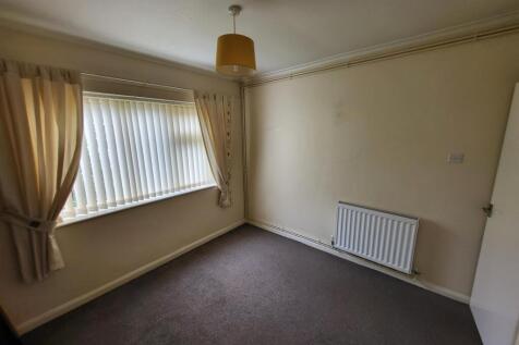 Bedroom 2.jpg