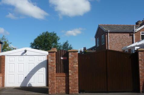 Garage/Gates to G...