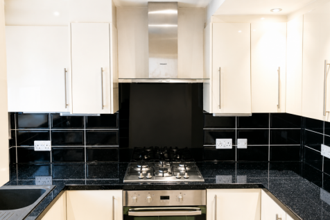 Budds Close, Basingstoke, Hampshire, RG21 photo 3
