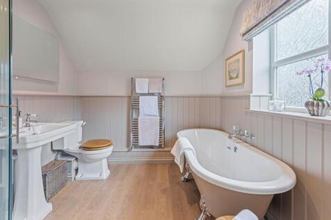 Principal En Suite, Cherry Holt, Irnham