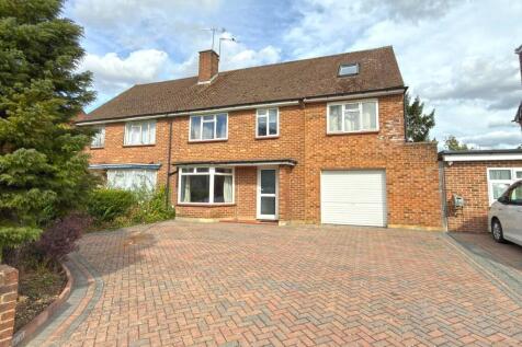 Watford, WD25 - property photo