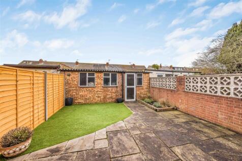 9 Lakeside Avenue, Portsmouth-Small-PorticoMarketi