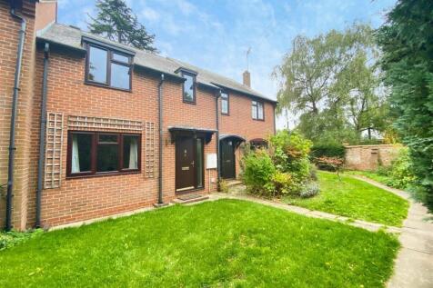 3-bed terraced on Telegraph Street, Shipston-on-Stour, £1,295/mo