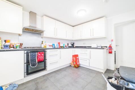 Lrg_Call 02920 454555 to secure your viewing_5 (7)