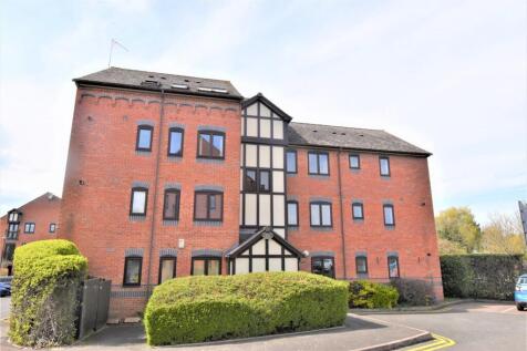 2-bed flat on The Moorings, Leamington Spa, £1,100/mo