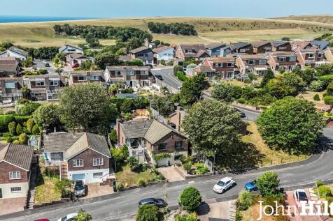Wanderdown Close Drone-10.jpg