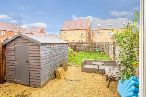 22-rear garden.jpg