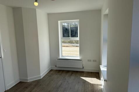 Ledger Way, Castleford photo 4