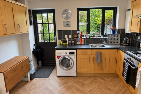 Chineham,Basingstoke,RG24 photo 4