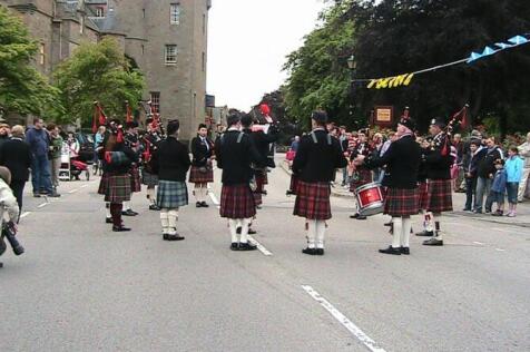 Dornoch Pipe Band